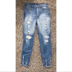 NWT Hollister Jeans- High Rise Super Skinny Crop